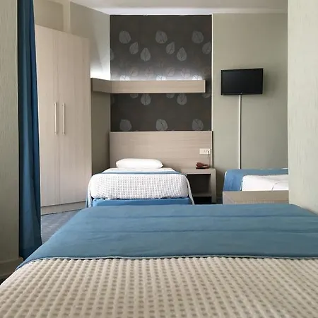 Pacific ホテル 2*